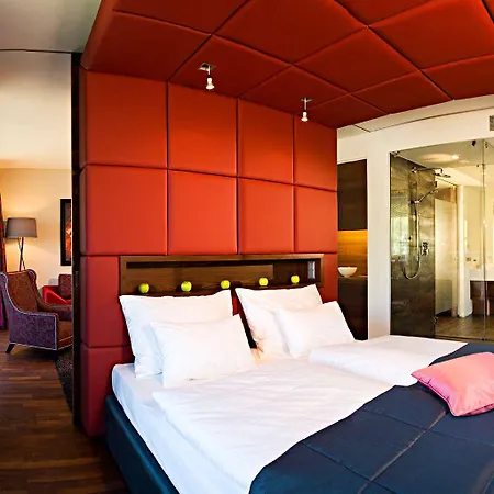 Hotel & Leoben (Styria)