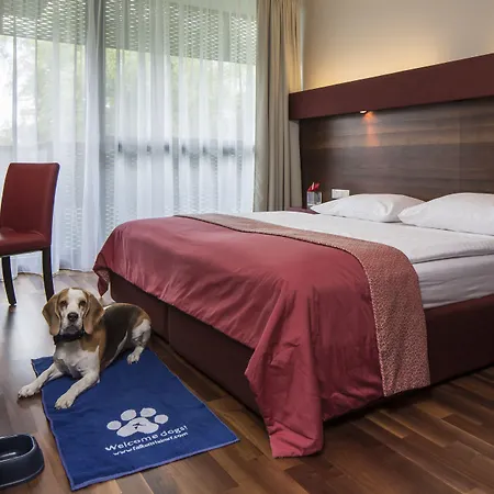 & Hotel 4*