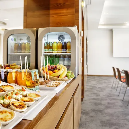 Hotel & Leoben (Styria)