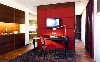 & 4* Leoben (Styria)
